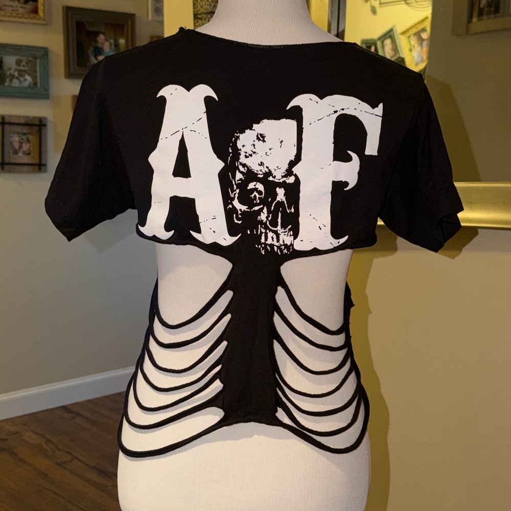 Driven AF Cutout Crop Top